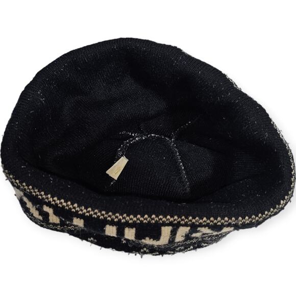 Primitive Pom Beanie Winter Black - Picture 5 of 5